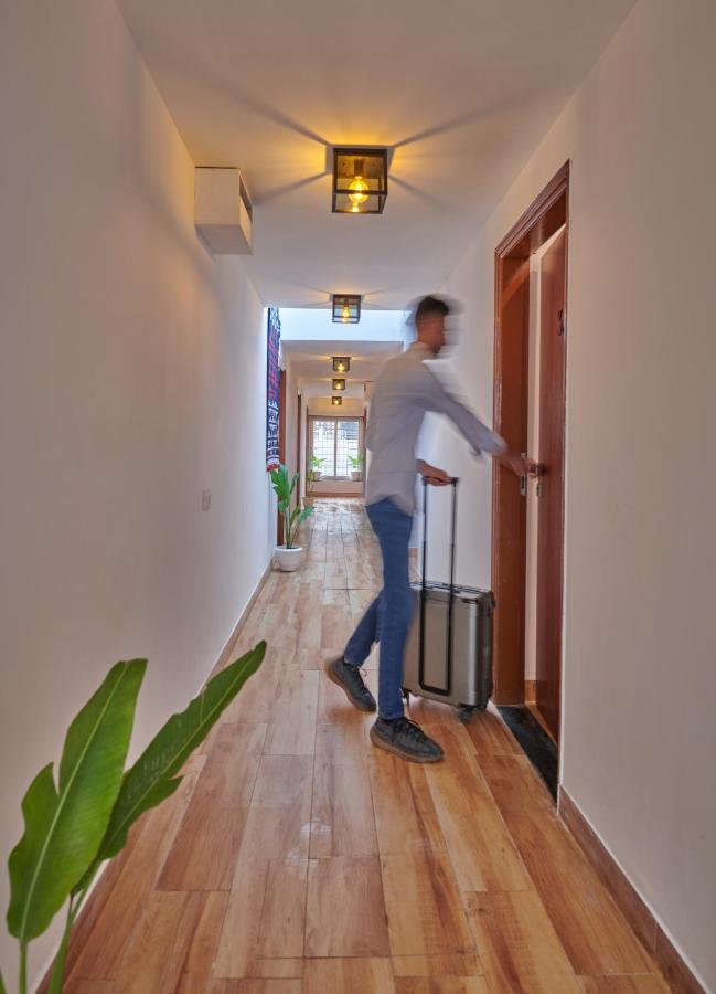 Ferienwohnung Poshtel VNS Varanasi Exterior foto
